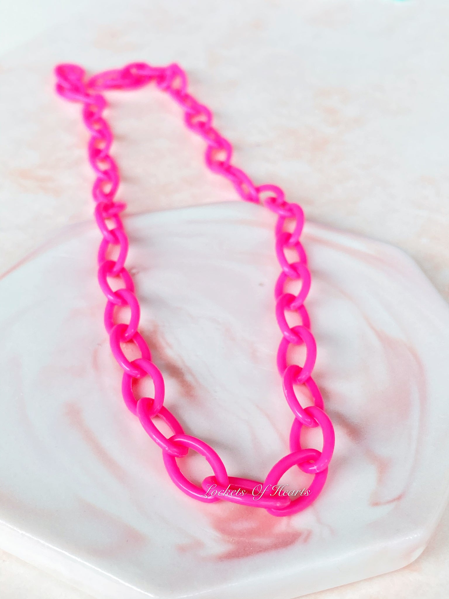 KIDS BRIGHT PINK CHAIN